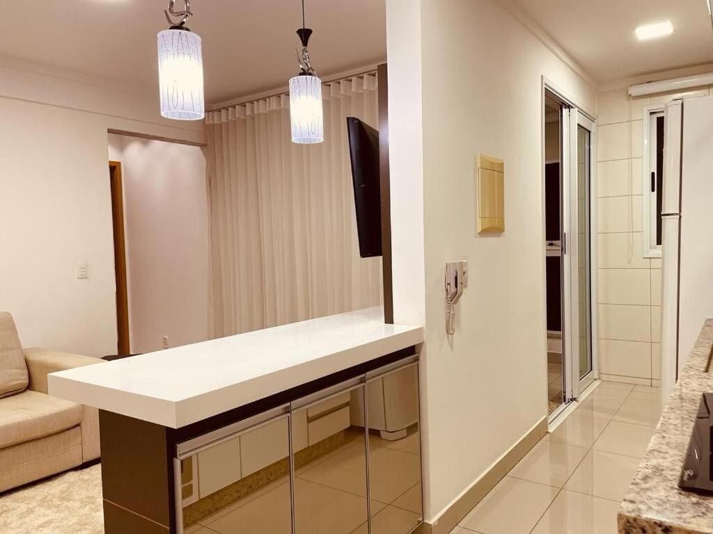 Appartement 2 Qts.| 4 Hosp. | Ao Lado Do Goiania Shopping Extérieur photo