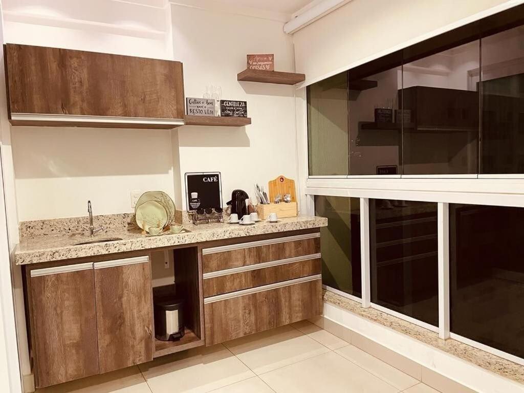 Appartement 2 Qts.| 4 Hosp. | Ao Lado Do Goiania Shopping Extérieur photo