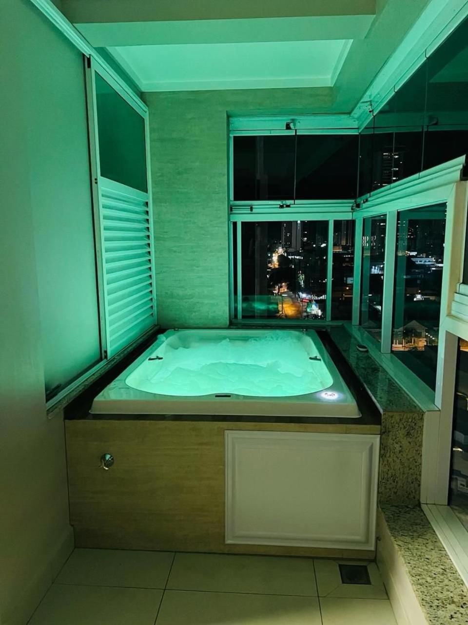 Appartement 2 Qts.| 4 Hosp. | Ao Lado Do Goiania Shopping Extérieur photo